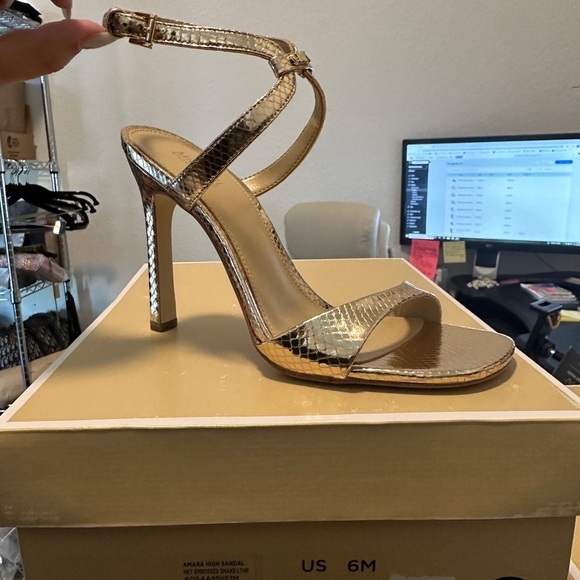 Micheal Kors | Amara Metallic Snake Embossed Leather Sandal - Picture 2 of 3